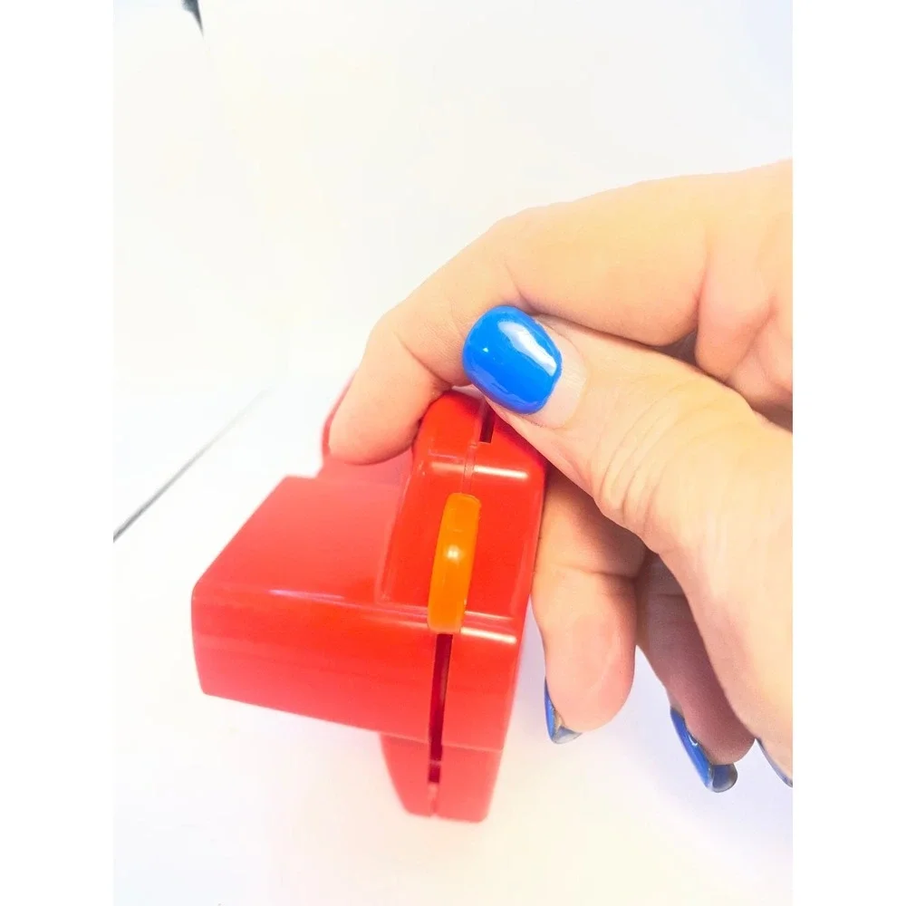 View-Master 3D Viewer Red Classic Retro  Toy 2020 With Trex , Discovery Slides